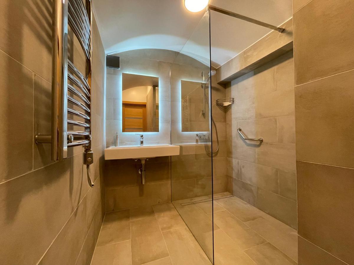 Modern Guest House In City Center I Room 3 Vilnius Bagian luar foto